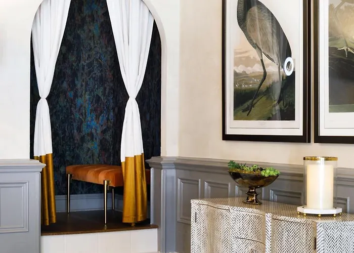 Ambassador Tulsa, Autograph Collection Hotel